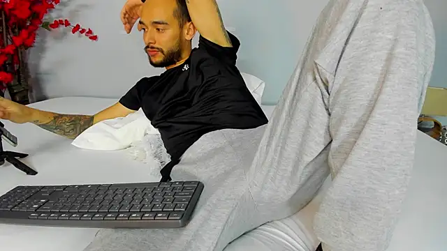 2 fire online show from 11/08/25, 08:18