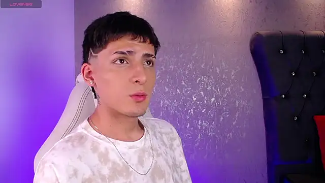 MateoMitchell online show from 02/05/26, 04:06