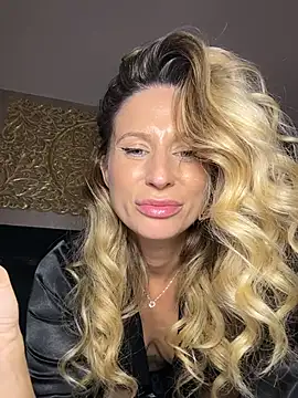 AvaMaddisson online show from 11/10/25, 05:23