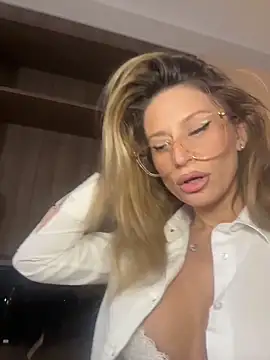 AvaMaddisson online show from 03/16/26, 03:34