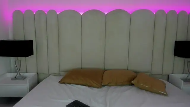 Alanha   online show from 12/17/25, 05:13