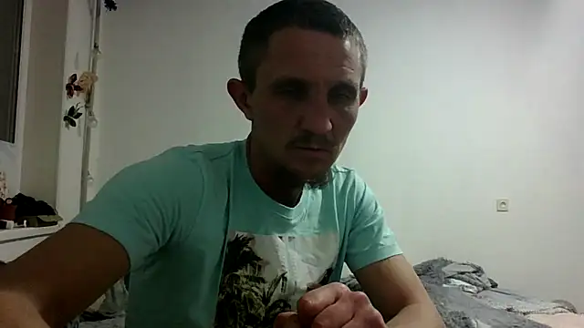 Twolatte1520 online show from 04/02/26, 05:21