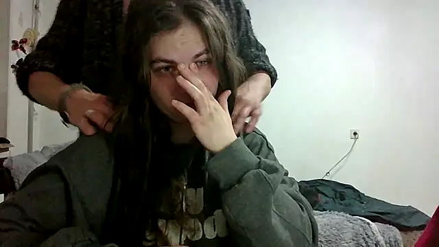 Twolatte1520 online show from 04/15/26, 07:58