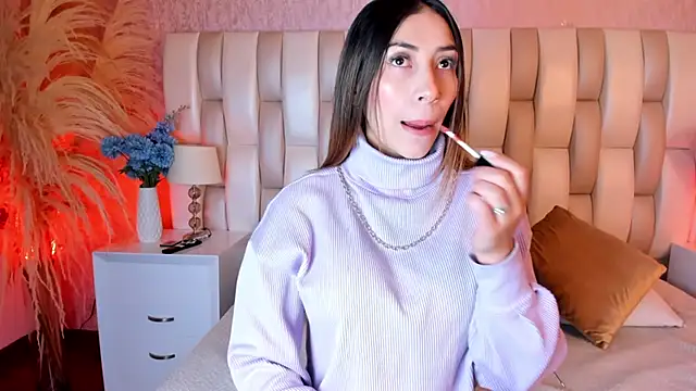 Lizzi hotman online show from 10/11/25, 12:47