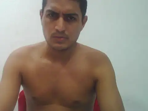 Snapshot of cerdo14562 chatting on 06/12/26, 02:32 cerdo14562 online show from 06/12/26, 02:32