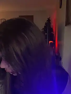 LyraEva online show from 02/10/26, 02:26