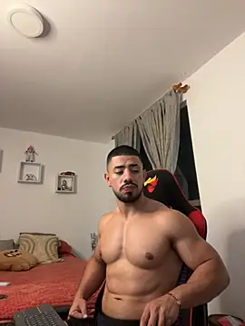 Snapshot of Ezzio_Scolaro chatting on 12/03/25, 12:29 Ezzio Scolaro online show from 12/03/25, 12:29