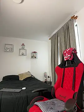 Ezzio Scolaro online show from 03/05/26, 10:06