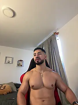 Ezzio Scolaro online show from 03/19/26, 10:14