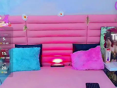 miss dania75 online show from 11/15/25, 04:25