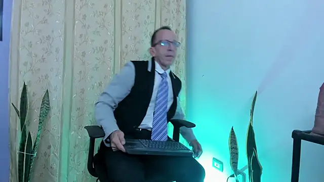  axelking  online show from 04/23/26, 11:31