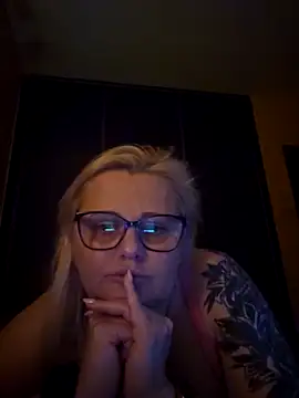 Snapshot of NieMaJazdyBezGwiazdy7883 chatting on 12/15/25, 10:03 NieMaJazdyBezGwiazdy7883 online show from 12/15/25, 10:03