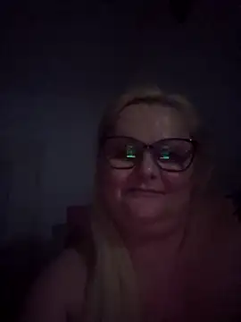 NieMaJazdyBezGwiazdy7883 online show from 02/21/26, 06:20