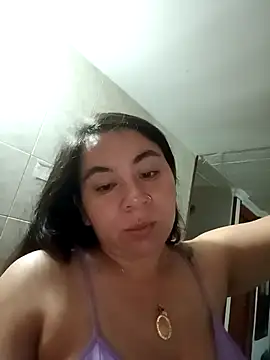 Snapshot of Hatria_Nuu chatting on 10/14/25, 01:28 Hatria Nuu online show from 10/14/25, 01:28