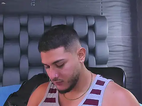 jasonshaw25 online show from 11/07/25, 06:08