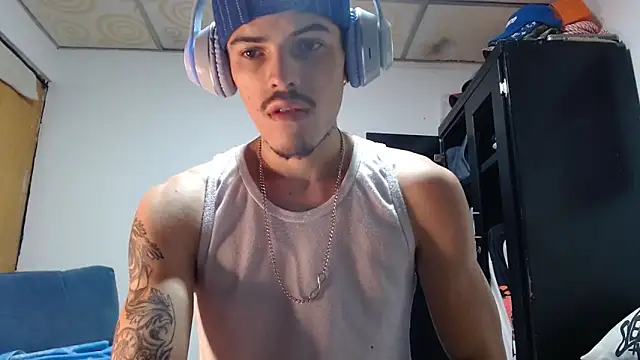 Snapshot of imsammytop chatting on 11/22/25, 10:25 imsammytop online show from 11/22/25, 10:25