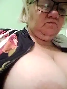 LusiyaGold5 online show from 10/13/25, 09:59