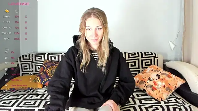 Snapshot of Amalia_Mio chatting on 11/11/25, 07:41 Amalia Mio online show from 11/11/25, 07:41