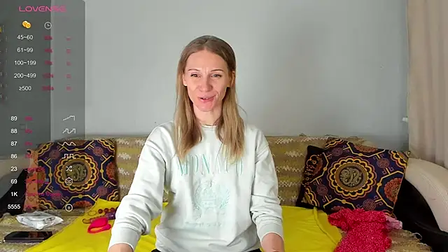 Snapshot of Amalia_Mio chatting on 12/15/25, 08:07 Amalia Mio online show from 12/15/25, 08:07