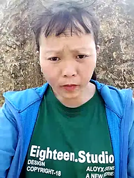 Snapshot of sumaybae chatting on 11/07/25, 05:07 sumaybae online show from 11/07/25, 05:07