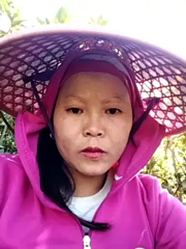 Snapshot of sumaybae chatting on 11/28/25, 09:12 sumaybae online show from 11/28/25, 09:12