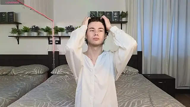 Cute Mike online show from 02/08/26, 10:18