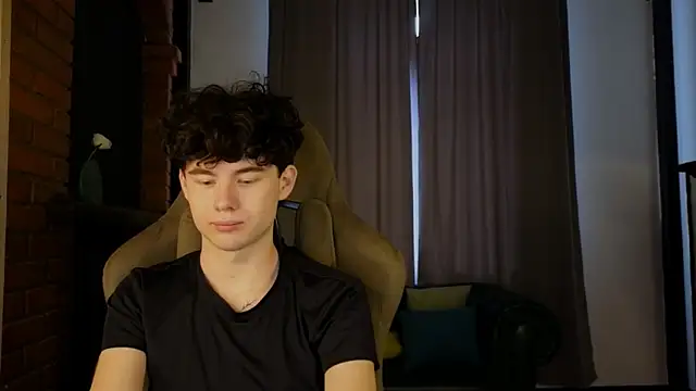 Cute Mike online show from 04/17/26, 09:12