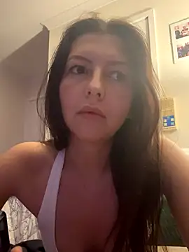 Snapshot of LuluMaexox chatting on 10/14/25, 12:11 LuluMaexox online show from 10/14/25, 12:11