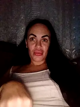 Stefaniyaxq online show from 11/05/25, 09:26