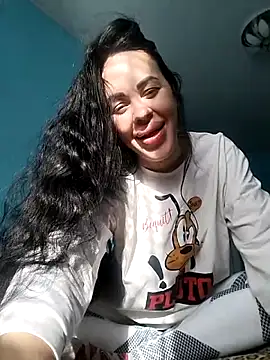 Stefaniyaxq online show from 11/25/25, 09:20