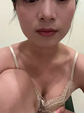 qingzi1218 online show from 04/18/26, 08:51