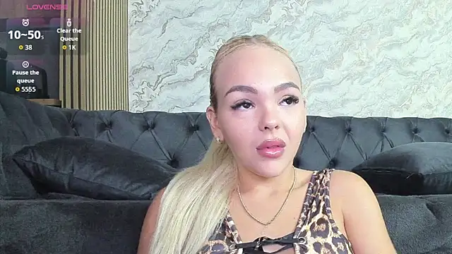 Daisy Abby03 online show from 10/11/25, 05:28