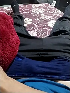 veintitres23 online show from 11/18/25, 08:52