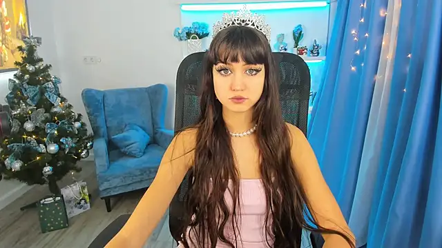 TiffanyYounge online show from 12/22/25, 11:29