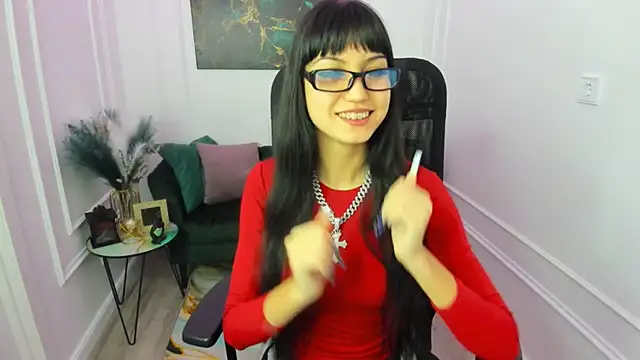 TiffanyYounge online show from 02/05/26, 11:15