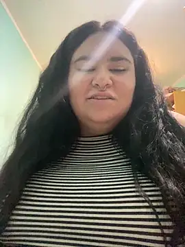 gothlove666 online show from 10/04/25, 05:33