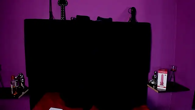 Snapshot of SabbathSinclair chatting on 11/28/25, 11:46 SabbathSinclair online show from 11/28/25, 11:46