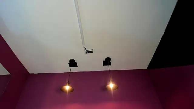 Snapshot of SabbathSinclair chatting on 11/29/25, 11:57 SabbathSinclair online show from 11/29/25, 11:57