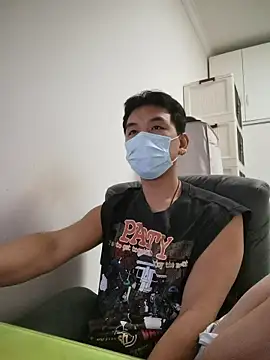 Snapshot of xqcbb_10 chatting on 10/07/25, 03:20 xqcbb 10 online show from 10/07/25, 03:20