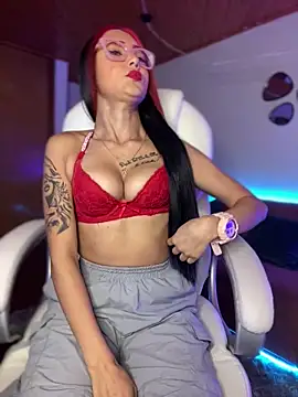 Sofiaa pink online show from 10/06/25, 02:58