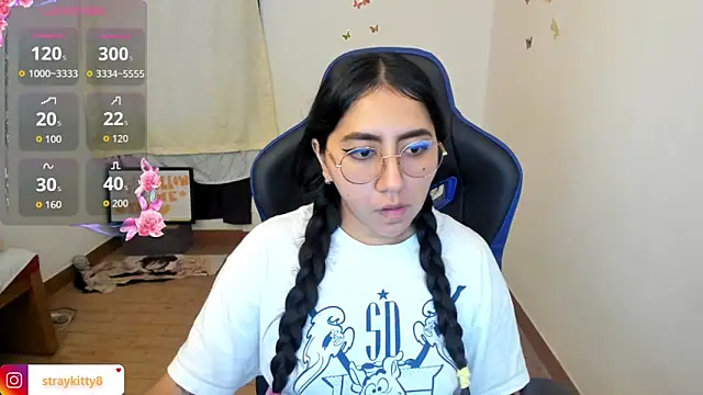 LoveLyy- online show from 04/28/26, 09:31