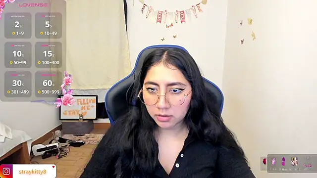 LoveLyy- online show from 06/05/26, 12:28