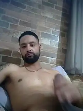 Snapshot of wellpauduro1994 chatting on 10/06/25, 02:20 wellpauduro1994 online show from 10/06/25, 02:20