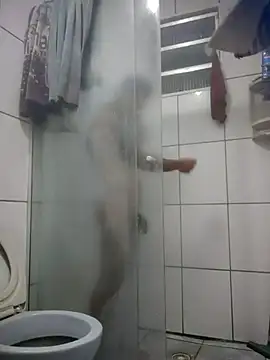 Snapshot of wellpauduro1994 chatting on 10/21/25, 10:43 wellpauduro1994 online show from 10/21/25, 10:43