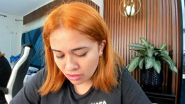 KarinaSanchezz online show from 10/13/25, 12:32