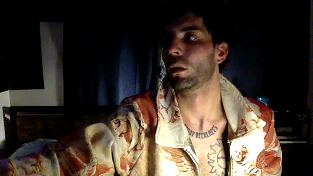 Snapshot of nvthvn555 chatting on 06/01/26, 01:40 nvthvn555 online show from 06/01/26, 01:40