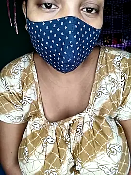 Snapshot of Shiyalsen chatting on 10/27/25, 01:20 Shiyalsen online show from 10/27/25, 01:20