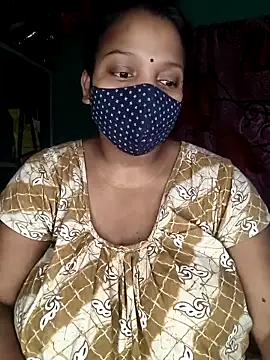 Snapshot of Shiyalsen chatting on 11/18/25, 12:49 Shiyalsen online show from 11/18/25, 12:49