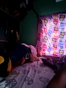 Snapshot of Shiyalsen chatting on 11/29/25, 01:08 Shiyalsen online show from 11/29/25, 01:08