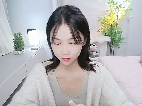 mili0923 online show from 10/11/25, 05:00
